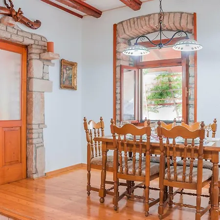 Villa Stone House Ra *