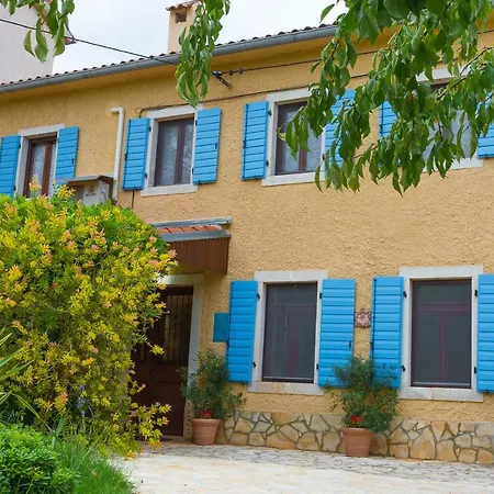 Stone House Ra * Sisan